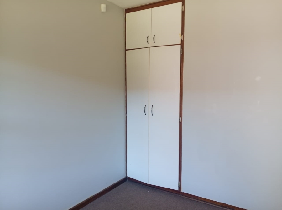 To Let 2 Bedroom Property for Rent in Quigney Eastern Cape